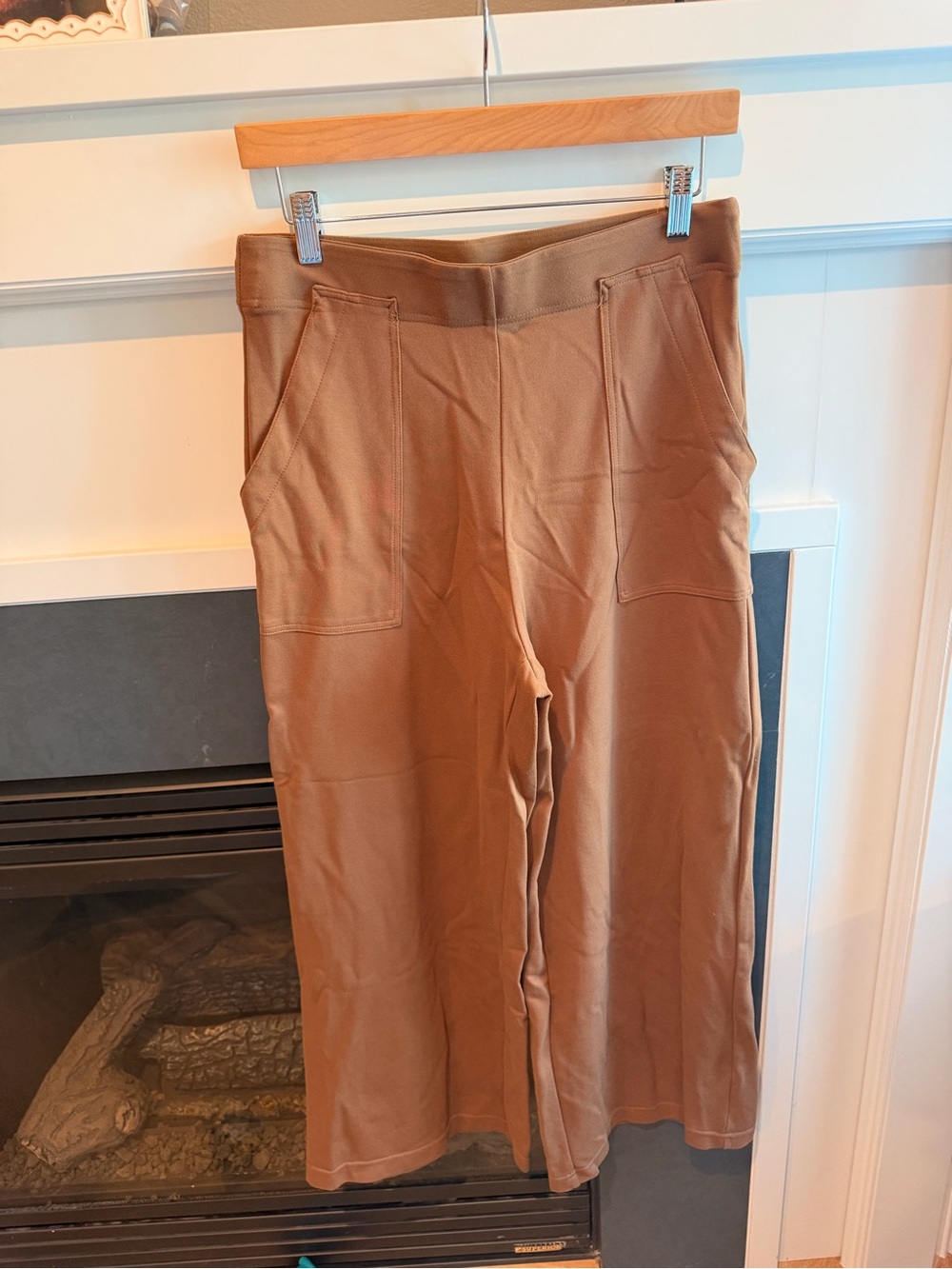 Max Studio Cropped Wide-Leg Pants in Camel